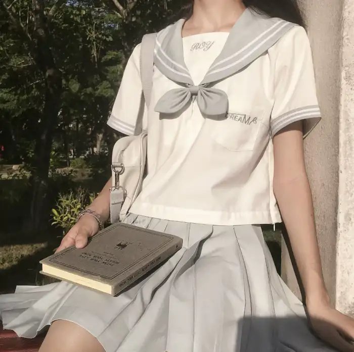 彩云妃子 在线观看封面